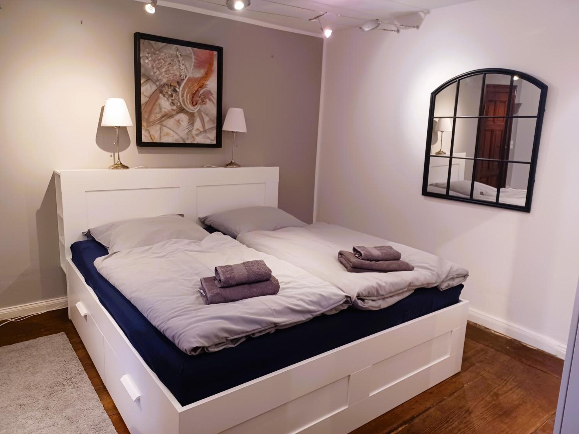 Kleine Galerie Apartment Fuer 3 Mit Kueche Kamin Netflix Parken Und Hofladen Steinhofel Exterior photo